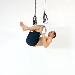Tuck front lever row