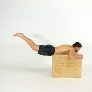 Reverse hyperextension