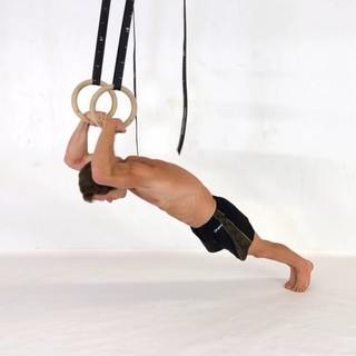 Incline rings triceps extension