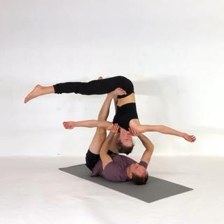 Straddle bat to folded leaf