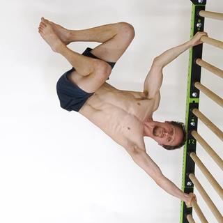 Tuck human flag raise
