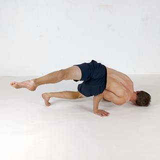 One-leg QDR pushup