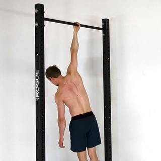 One-arm hang twist