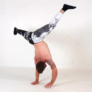Side walk straddle handstand