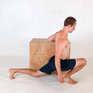 Assisted deep lunge