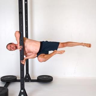 One-leg clutch flag