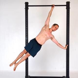 Hanging press flag