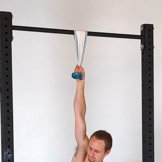 One arm towel hang