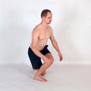 Curtsy lunge