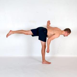 Assisted back scale
