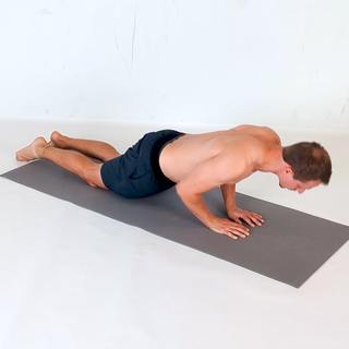 Knee diamond pushup