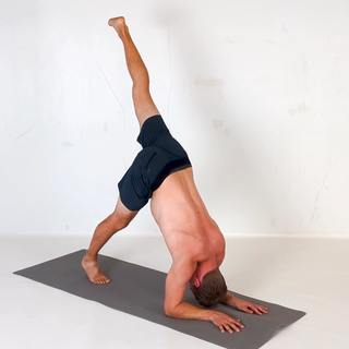 One-leg dolphin hold