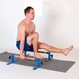 Parallettes one-leg L-sit