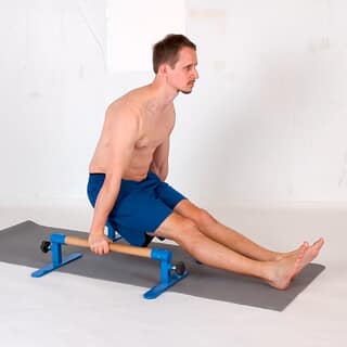 Parallettes two-feet support L-sit