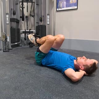Cable lying reverse squat