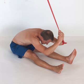 Band-resisted pike compression
