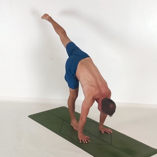 Standing front split