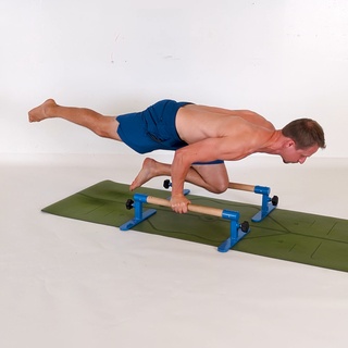 Bent-arm one-leg planche