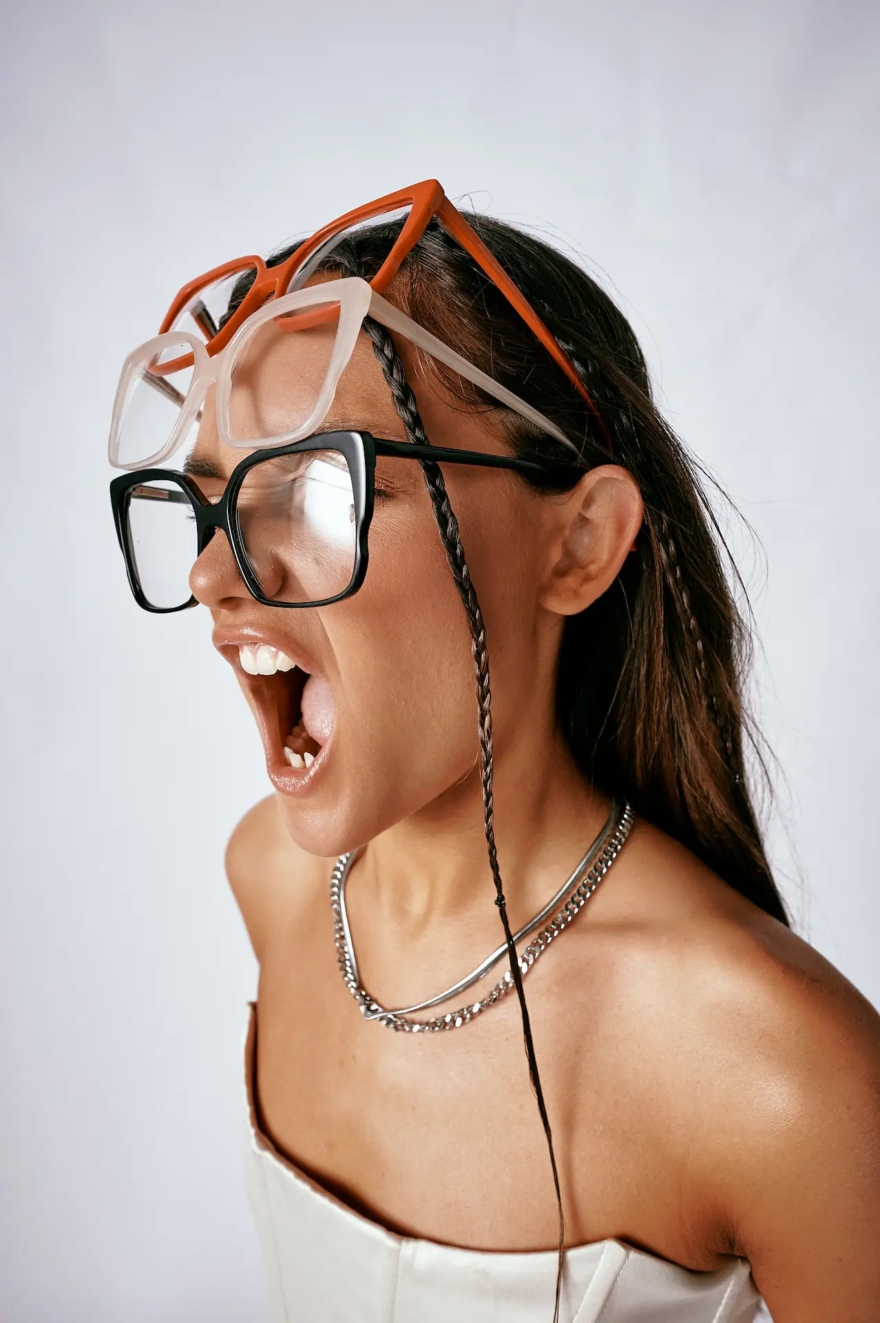 Look de la campaña E7 modelado por Camila Tessio