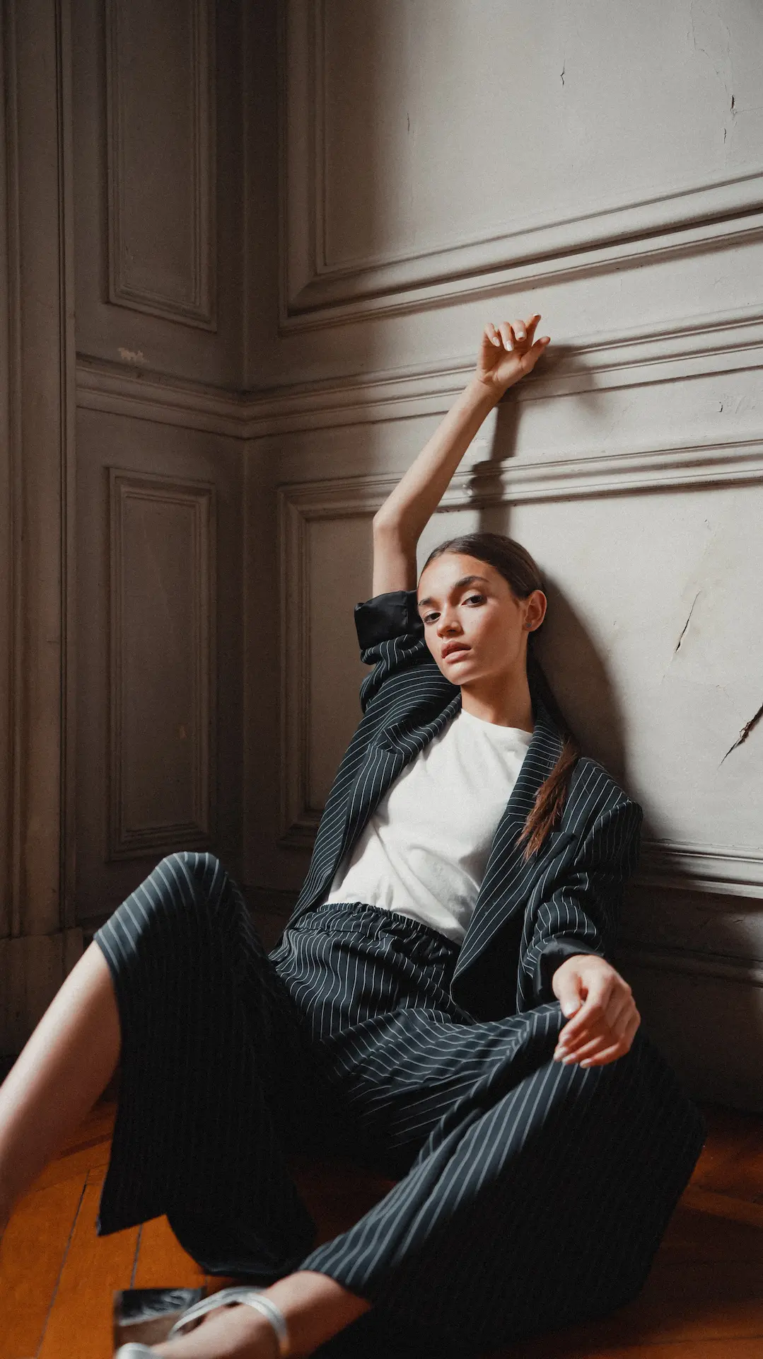 Camila Tessio modelando para Giorgio