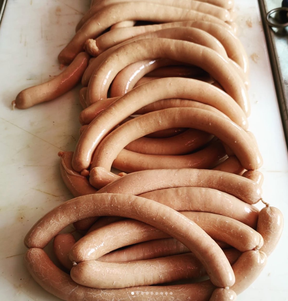 Wiener Würstchen (Salchichas de Viena ahumadas)