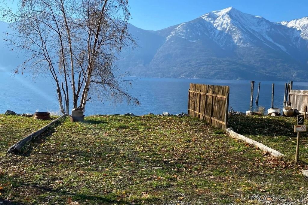 Kootenay Lake Paradise photo 4
