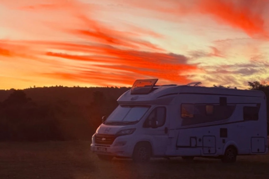CrossXRoads | Tongariro Alpine Crossing Shuttle, Overnight Stays, Guided Cultural Walks photo 5