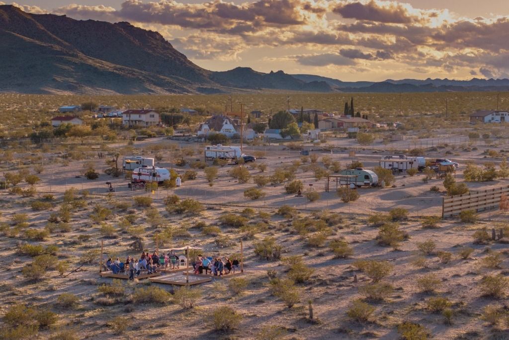 Sol & Santosha - Photo 3