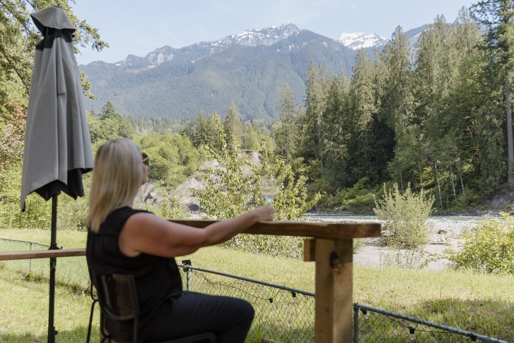 Living Large on the Chilliwack River - Photo 2