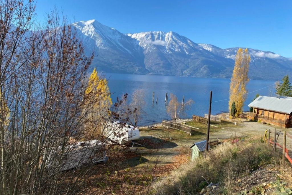 Kootenay Lake Paradise photo 5
