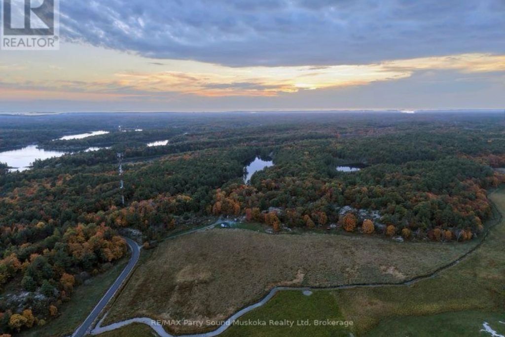 Private 44-Acre Wilderness Camp Near Killbear photo 4
