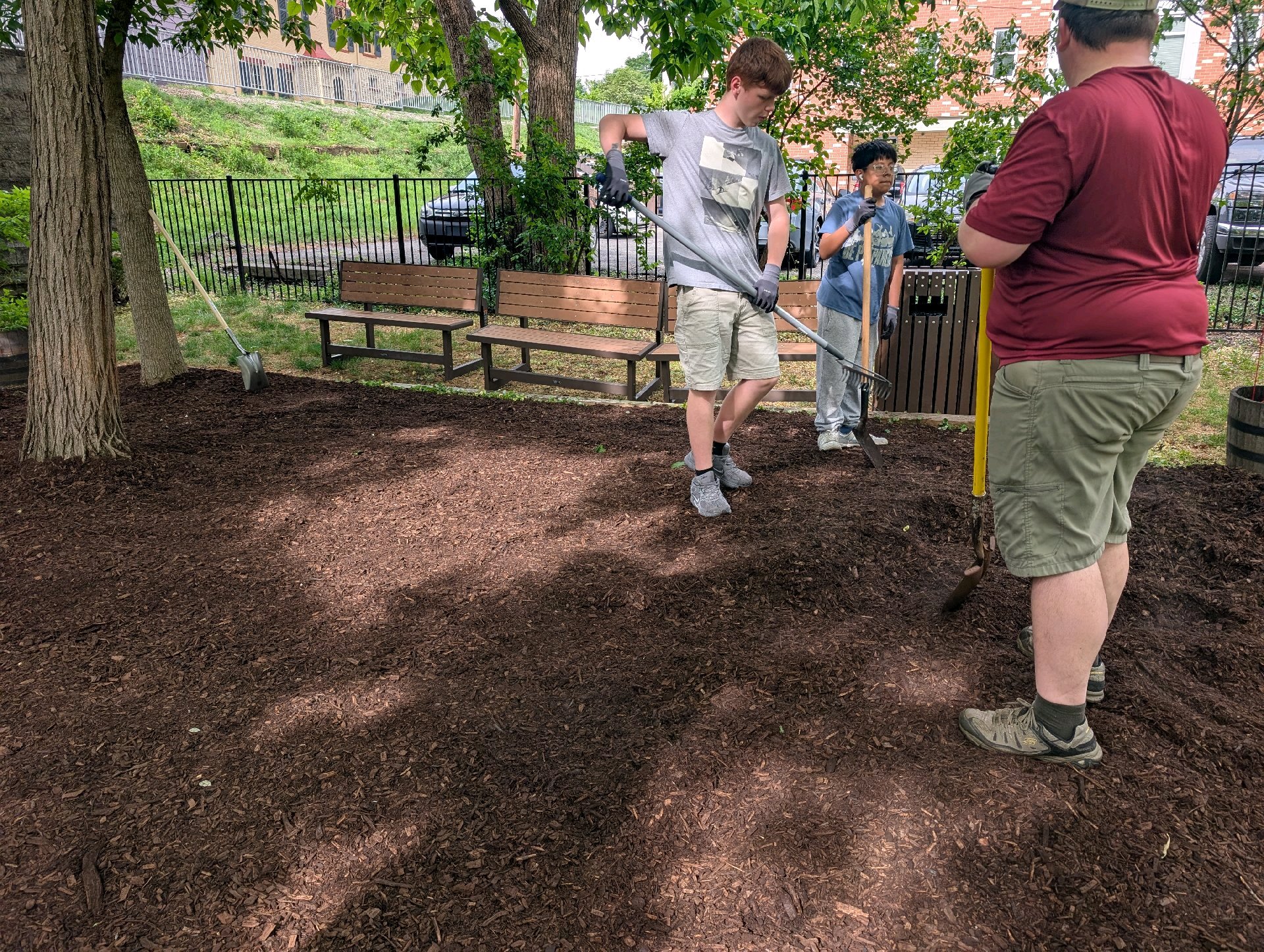 Service Project at Taft House photo
