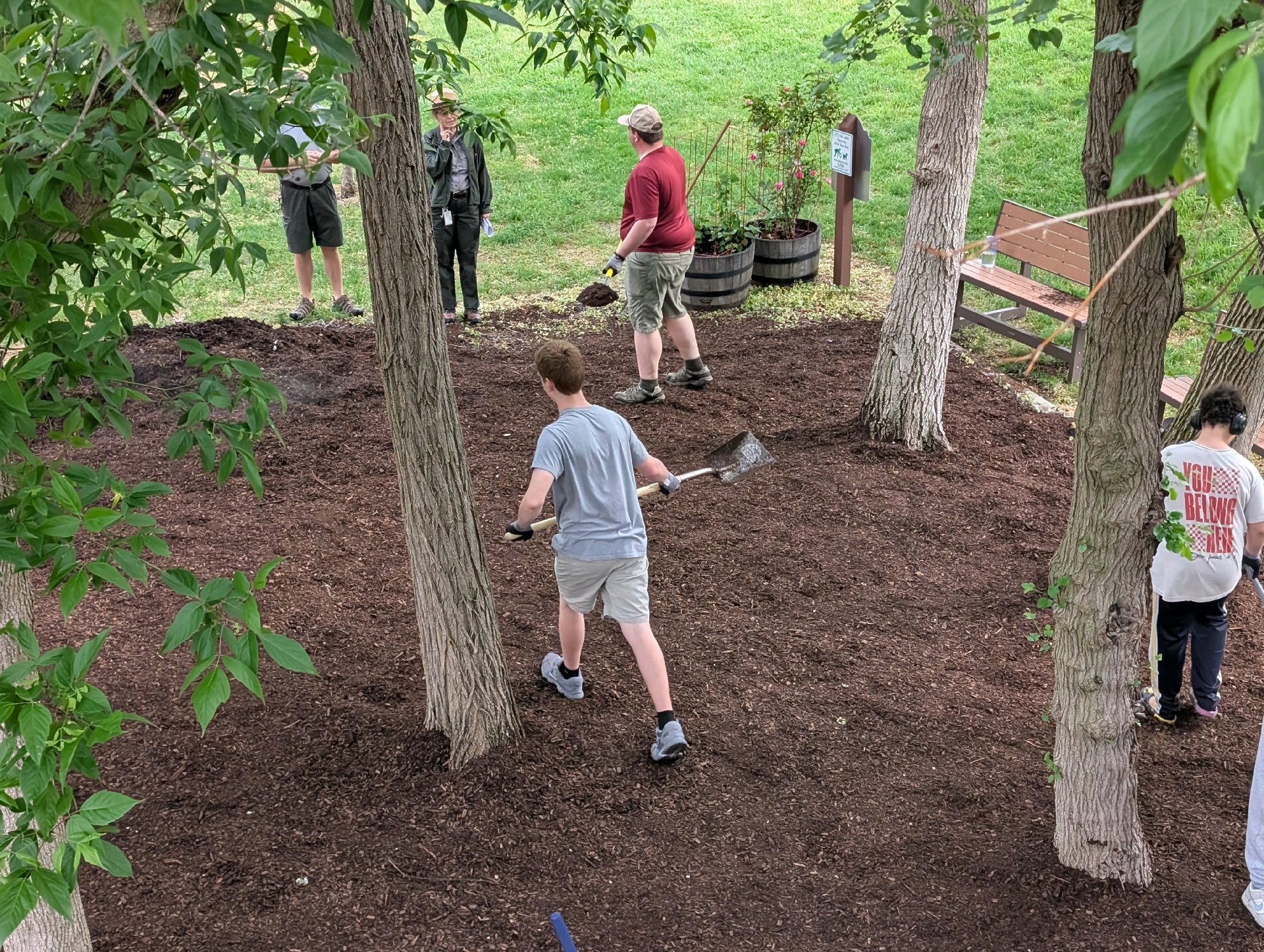 Service Project at Taft House photo