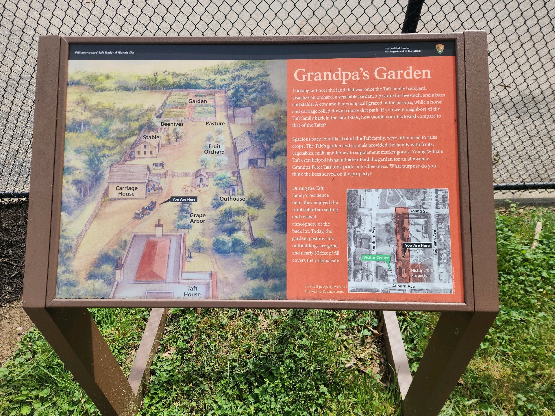 Service Project at Taft House photo