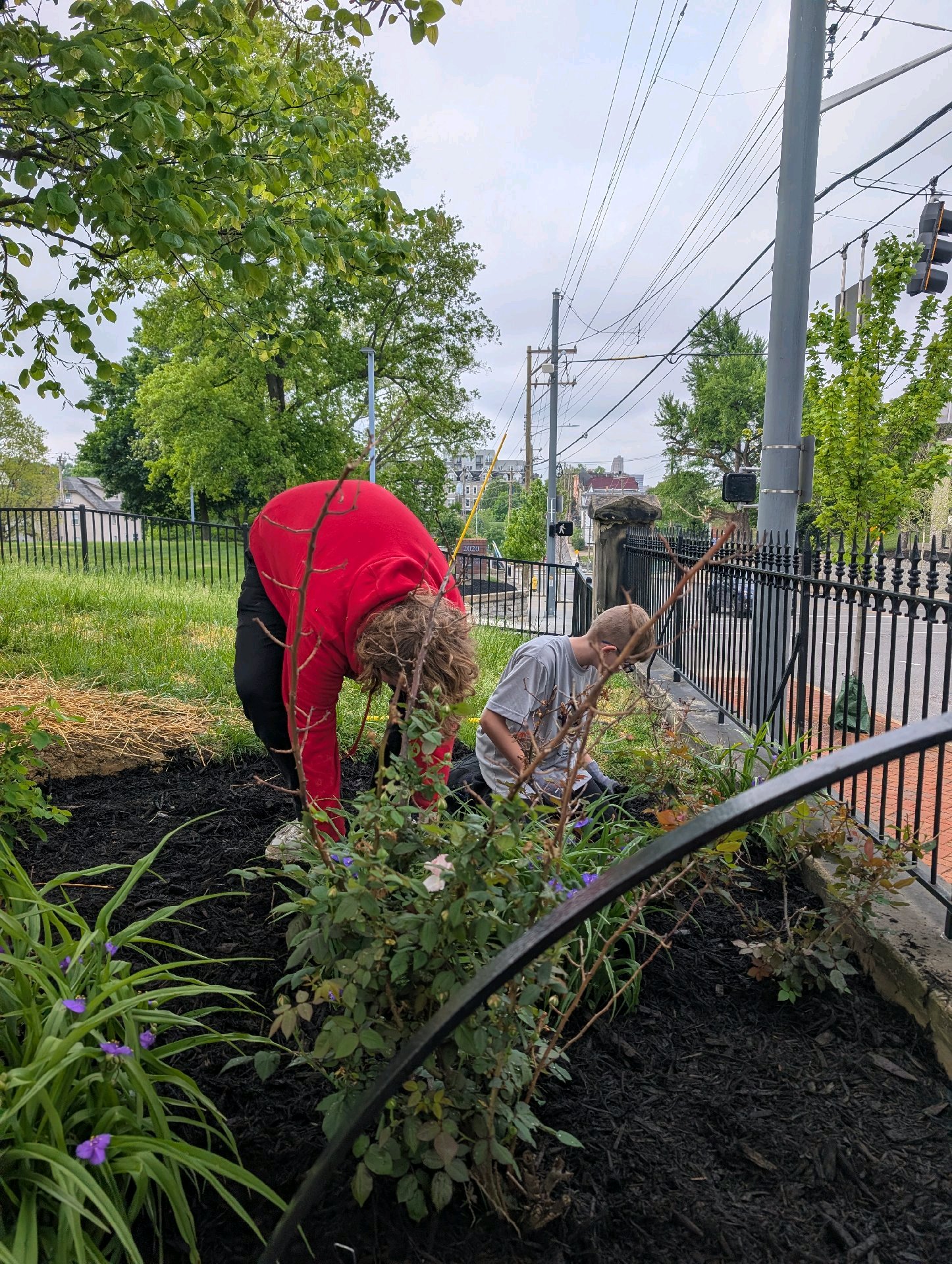 Service Project at Taft House photo