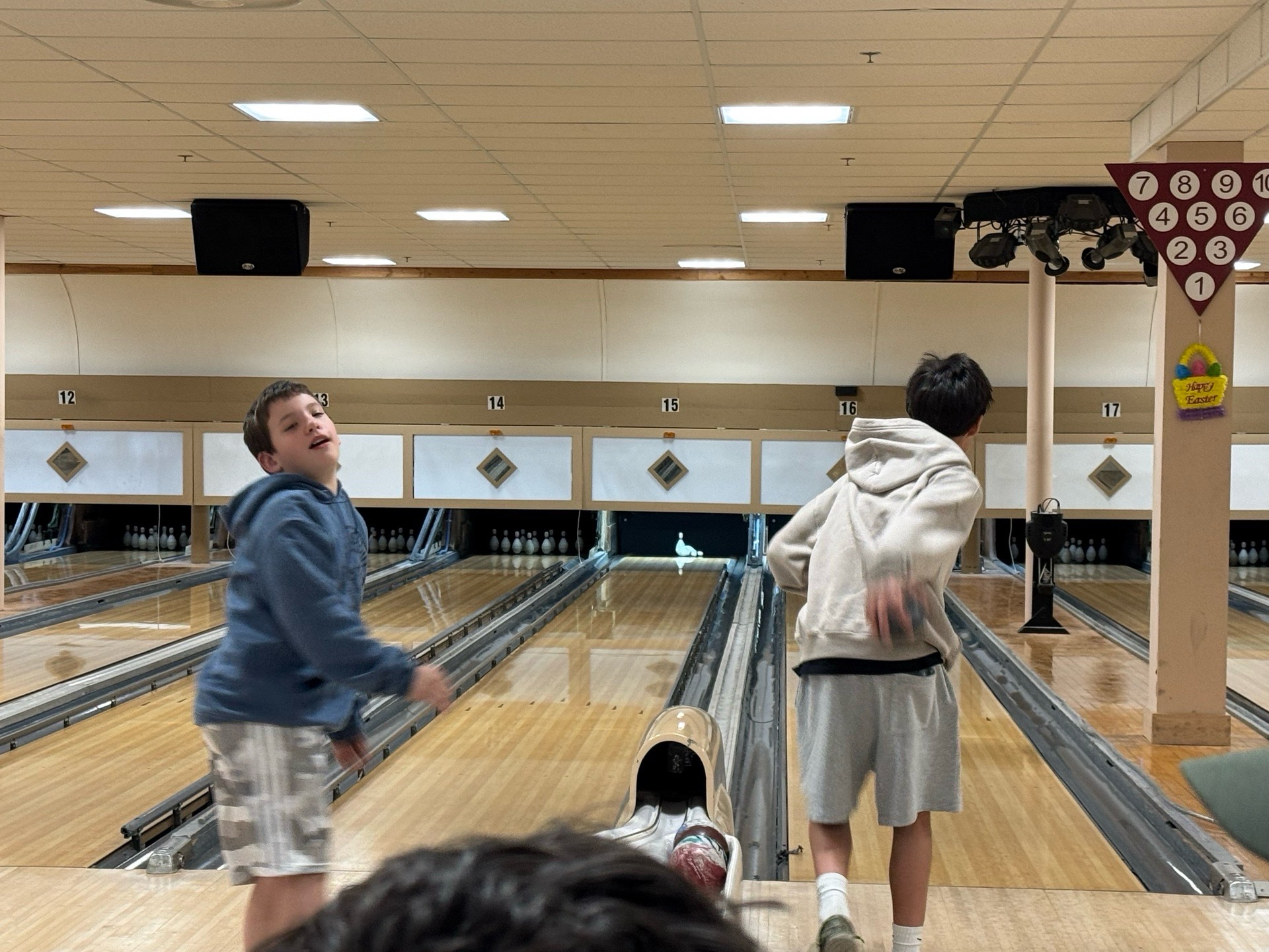 FUN MEETING - Bowling photo