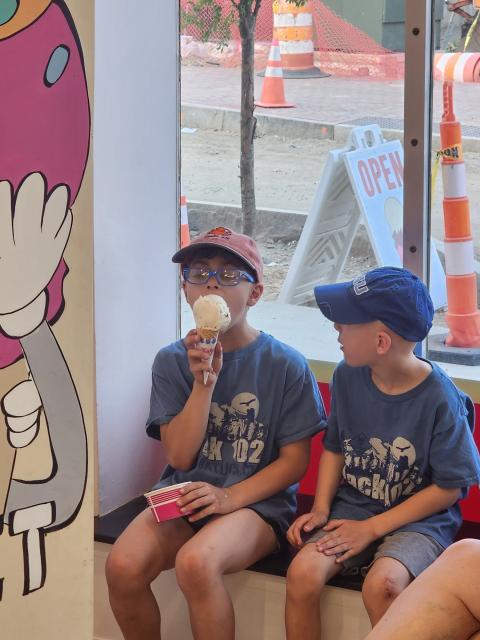 Adopt A Spot Clean Up and Ice Cream 2025 photo
