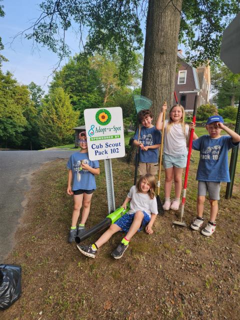 Adopt A Spot Clean Up and Ice Cream 2025 photo