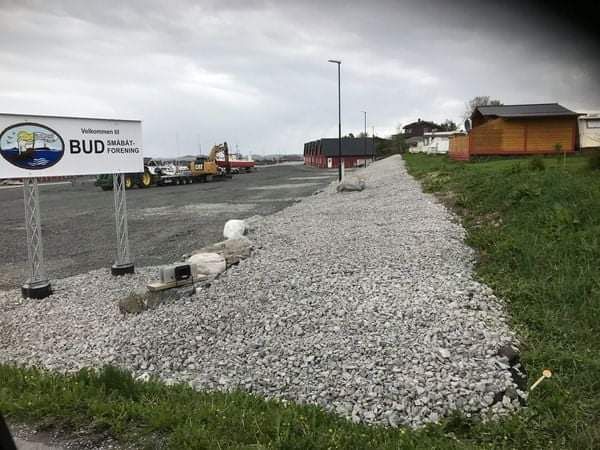 Bud Småbåtforening bobilparkering