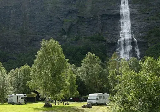 Vassbakken Kro og Camping
