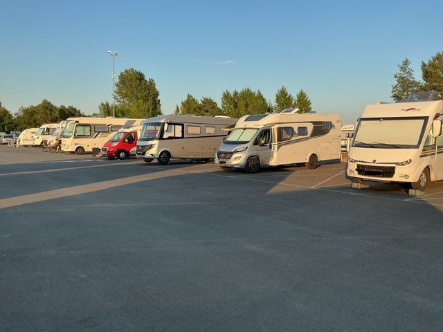 Hamar båtforenings bobilparkering photo 5