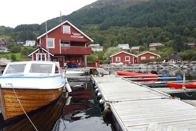 Rorbuda-Herøy Kystcamp photo 5