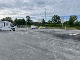 Lade Bobilparkering photo 2