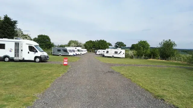 CREETING CARAVAN AND CAMPING photo 5