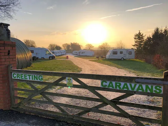 CREETING CARAVAN AND CAMPING photo 4