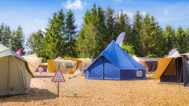 Camping Travel Store - Photo 2