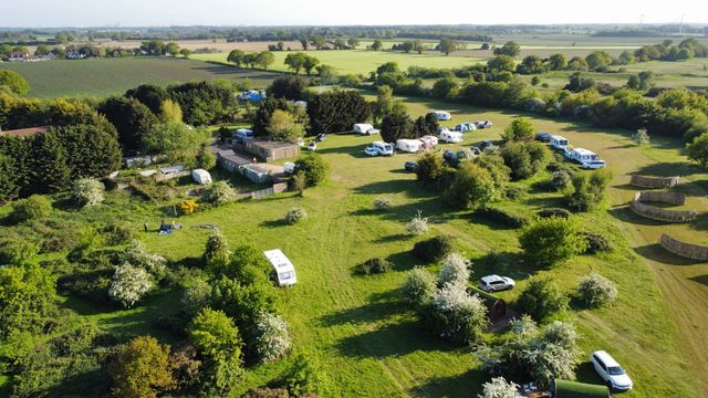 Low Farm Holiday Cottages & Campsite - Waldringfield / Suffolk - Photo 2