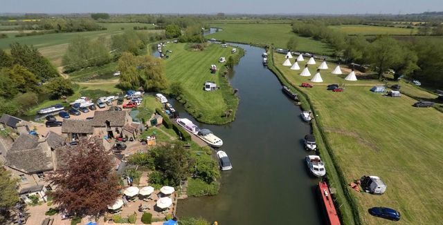 Radcot Bridge Camping photo 2