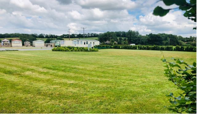 Stonepark Lodge Caravan Camping and Accomodation photo 4