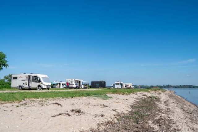 Tiny Seaside Skarrev